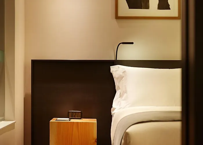 Shilla Seodaemun Station Hotel 4*