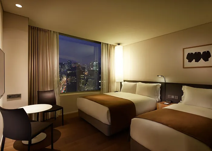 Shilla Seodaemun Station 4*