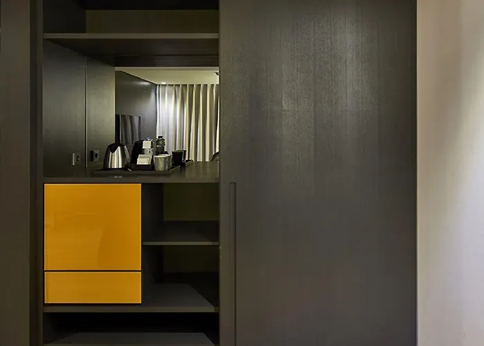 Hotel Shilla Seodaemun Station 4*