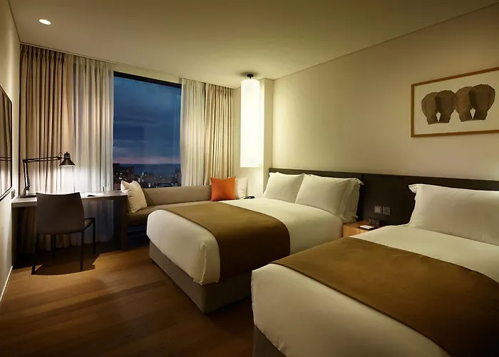 Shilla Seodaemun Station 4*