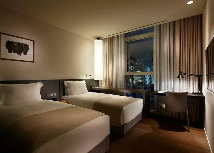 Shilla Seodaemun Station Hotel 4*